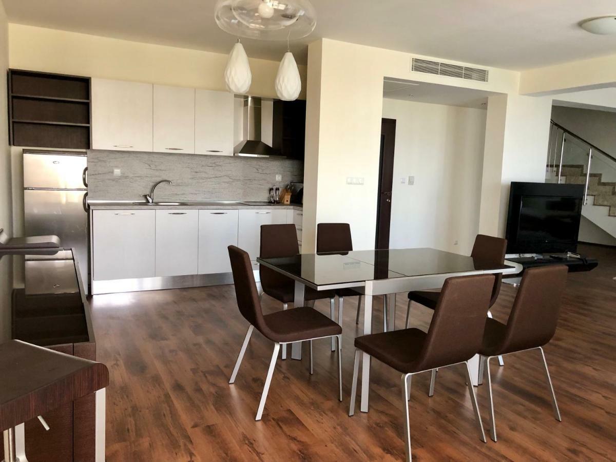 Apartments In Peter House Slăntjev Brjag Exteriör bild